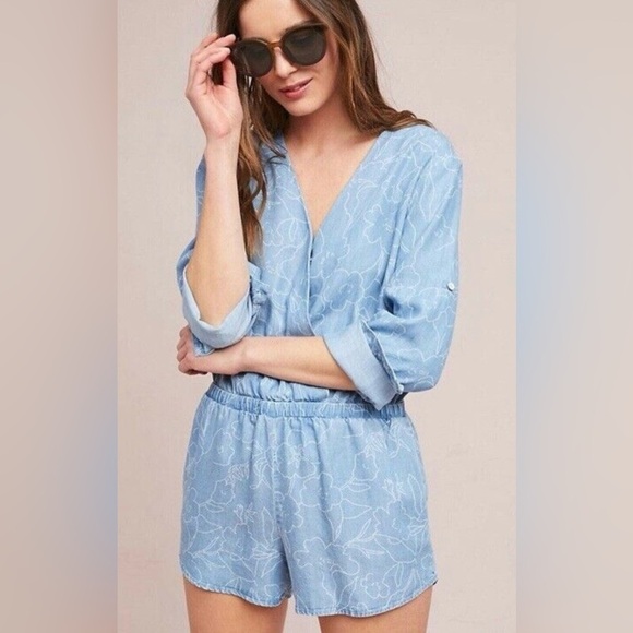 ANTHROPOLOGIE Cloth & Stone Chambray Romper Blue Long Sleeve Size Small - Picture 1 of 16